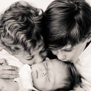 Meet your Posher, Emi